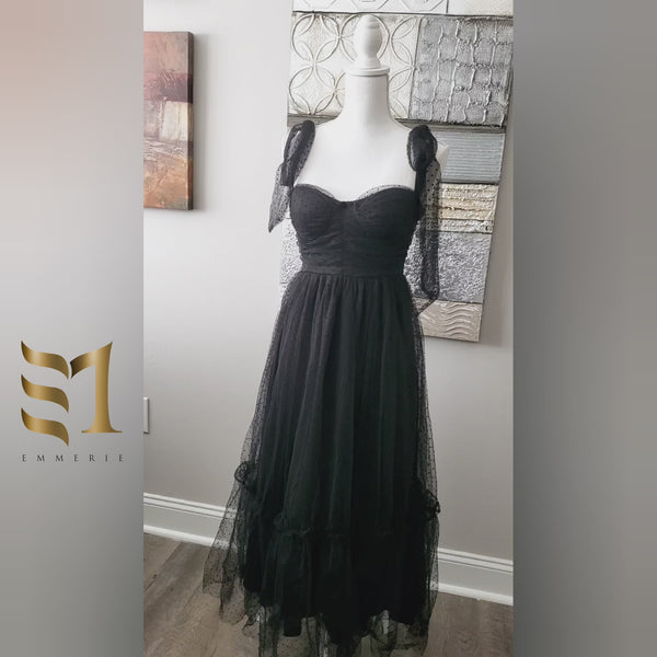 Load and play video in Gallery viewer, City Doll - Tulle Dress