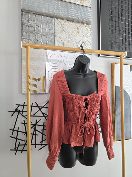 Load image into Gallery viewer, Flirty Moments - Top
