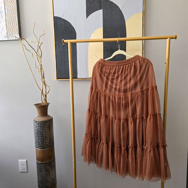Load image into Gallery viewer, City Dates - Tulle Skirt (+Colors)
