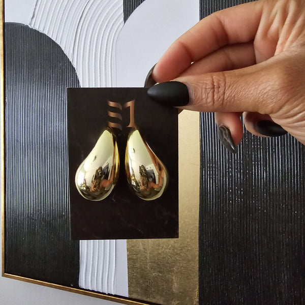 Load image into Gallery viewer, The Drop - Earrings
