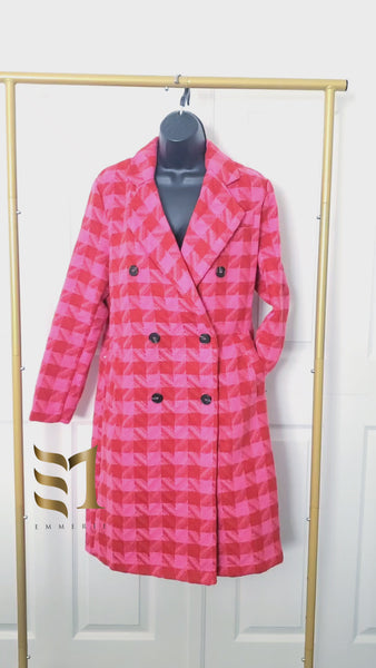 Load and play video in Gallery viewer, Love Hound - Houndstooth Coat
