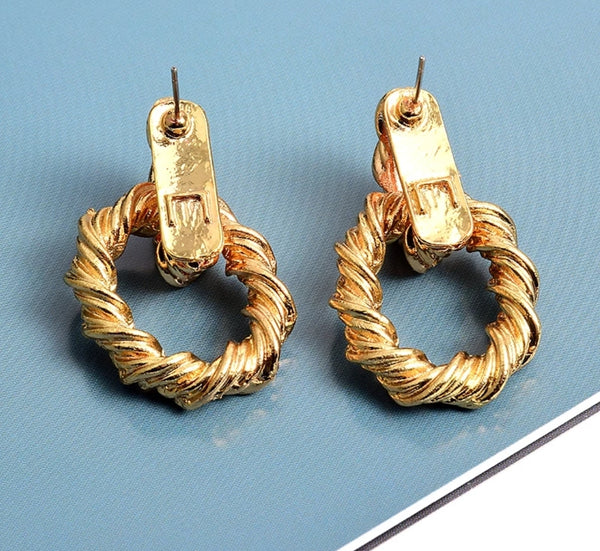 Load image into Gallery viewer, Golden Groove Earrings
