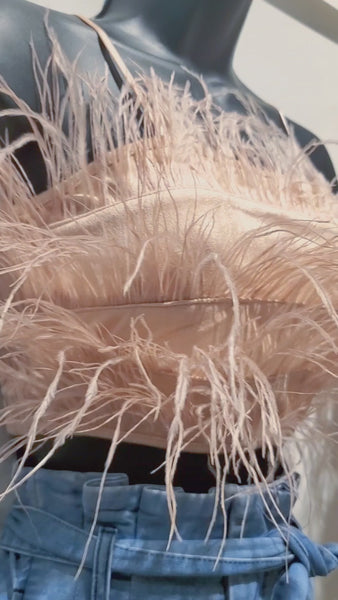 Load and play video in Gallery viewer, Flock to Me - Feather Top
